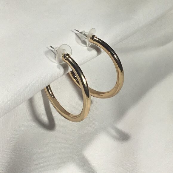 Medium Gold Tone Hoops (UC3) - Picture 2 of 5